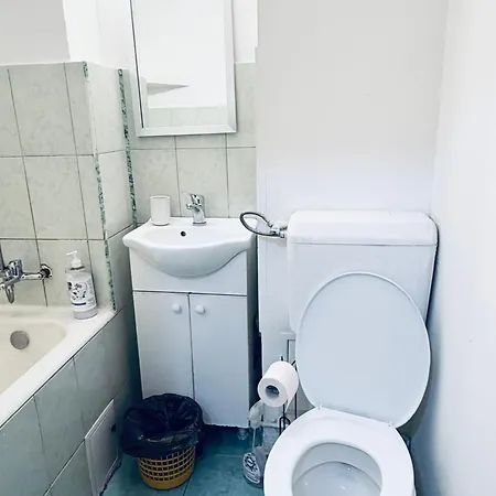 Apartment Circumvalatiunii Center *